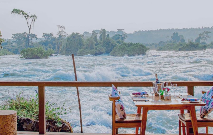 6 Days the Might River Nile Safari