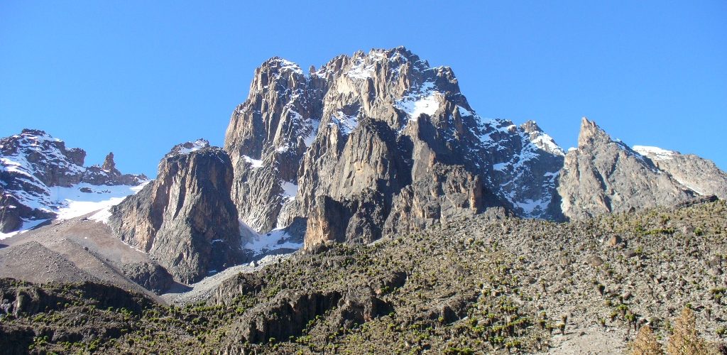 4 Days Hiking Adventure Safari Sirimon Route Down Chogoria