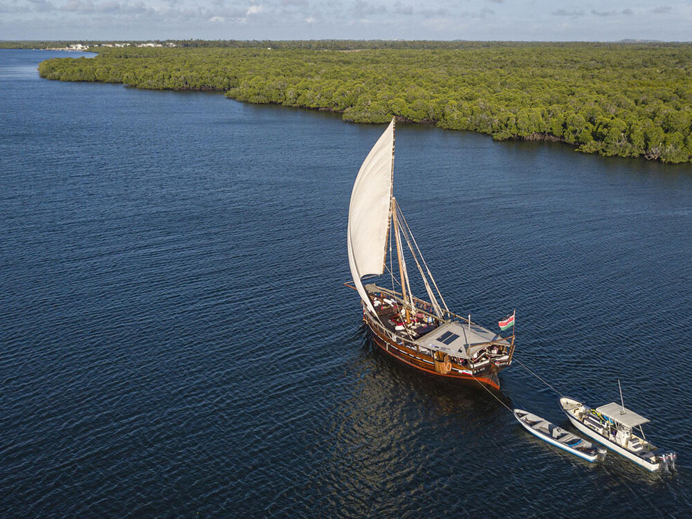 6-Day Dhow Marine Safari at Lamu Archipelago
