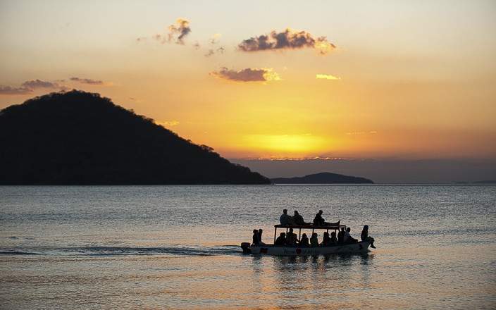5-Day From Wilderness to Waterfront Malawi Adventure