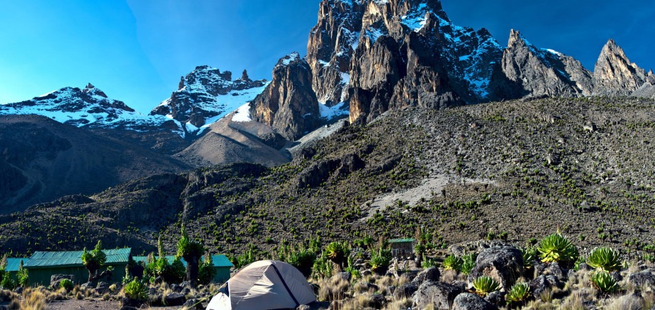 Mt Kenya climbing 6 day chogoria sirmon route trek
